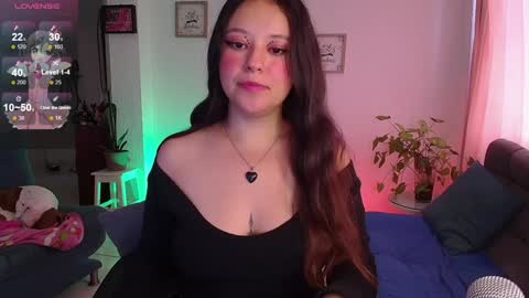 Lexie Thompson   8pm  0000am -5 online show from January 6, 2025, 11:40 am