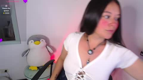 Snapshot of lexie_babe chatting on May 27, 2026, 1:35 am Lexie Thompson 8pm 0000am -5 online show from May 27, 2026, 1:35 am