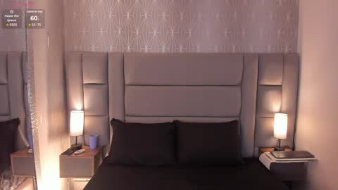 lexiee__ online show from November 21, 2025, 11:42 am