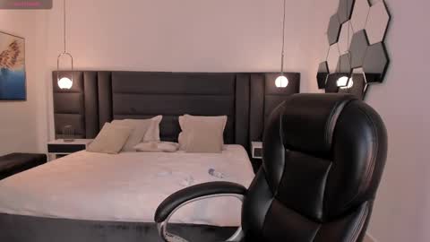 Snapshot of lexiewayne chatting on February 19, 2025, 7:59 pm Lexie online show from February 19, 2025, 7:59 pm