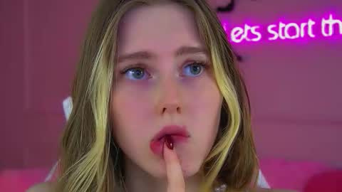 Lexi online show from November 1, 2025, 6:21 pm