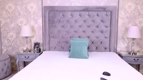 Lexi Riley online show from October 24, 2025, 5:04 am