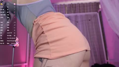 lexirouge           online show from February 3, 2026, 9:53 pm