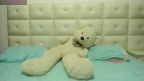 LEXXI online show from November 26, 2025, 6:09 pm