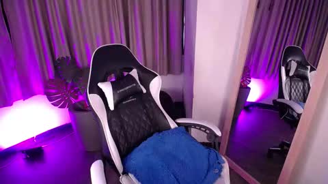 Snapshot of lexy_storm_18 chatting on February 20, 2026, 8:20 pm lexy_storm_18 online show from February 20, 2026, 8:20 pm