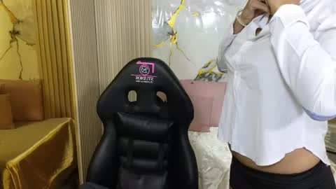 lexy_tay online show from May 20, 2026, 11:49 am