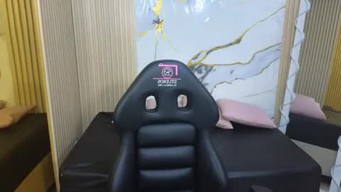 lexy_tay online show from May 27, 2026, 12:02 pm