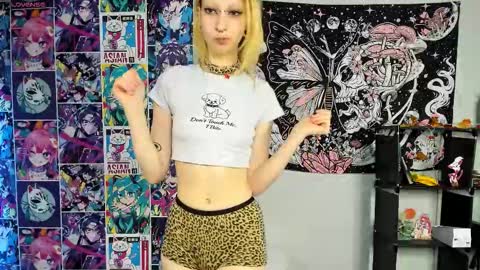 Snapshot of lexy_woorhez chatting on November 27, 2025, 12:29 pm Lexy online show from November 27, 2025, 12:29 pm