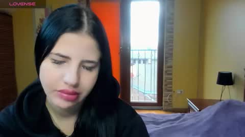 lexyswett online show from October 24, 2025, 6:32 am