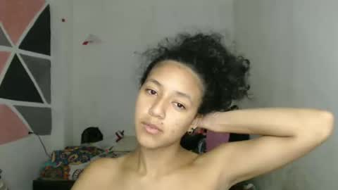 lolita online show from December 7, 2024, 10:34 am