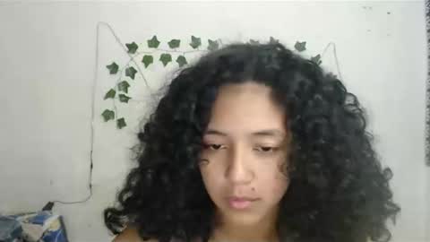 lolita online show from January 3, 2025, 3:44 pm