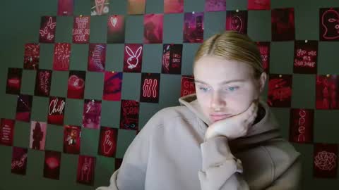 Leyla online show from September 30, 2025, 6:40 am