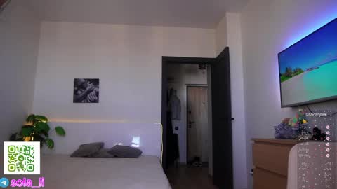 Leyla ly Ill be here Tuesday Thursday Friday Saturday Sunday online show from April 9, 2026, 3:17 am