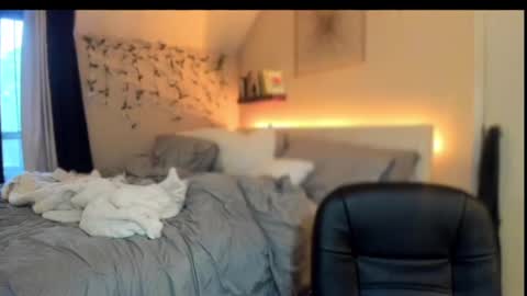 Hornystonerchick online show from March 3, 2025, 12:15 am