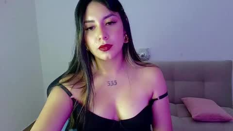 Snapshot of lia_14_ chatting on April 24, 2026, 12:35 am Lia online show from April 24, 2026, 12:35 am
