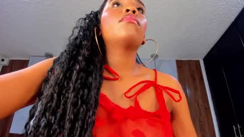 lia_16_ online show from May 11, 2026, 4:04 pm