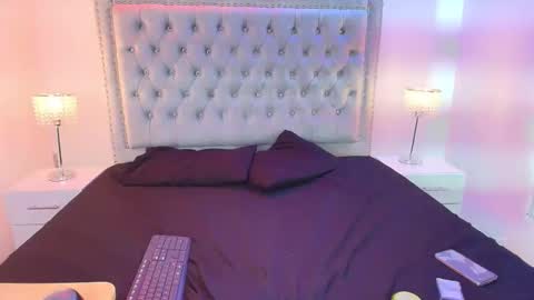 Lia  online show from November 29, 2025, 4:26 am