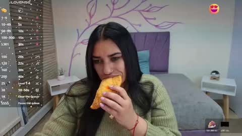 Snapshot of lia_blake_ chatting on December 5, 2025, 12:25 pm LIA online show from December 5, 2025, 12:25 pm