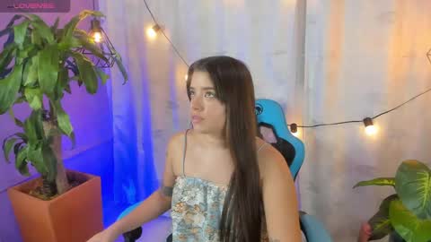 lia_little18 online show from May 17, 2026, 9:11 pm