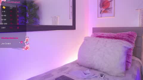 Snapshot of lia_mackenzie chatting on July 14, 2026, 2:34 pm liaa online show from July 14, 2026, 2:34 pm