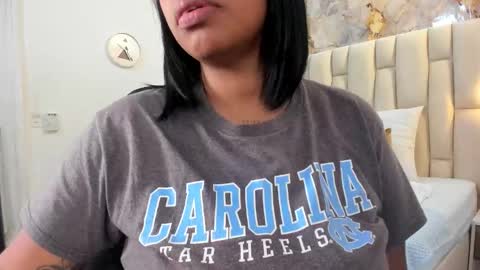 Snapshot of lia_mariana chatting on February 18, 2026, 5:09 pm lia_mariana online show from February 18, 2026, 5:09 pm