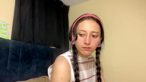 Little Queen Lia  online show from February 4, 2026, 12:38 am