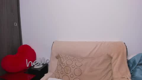 Snapshot of lia_queen610 chatting on May 28, 2026, 11:24 pm Little Queen Lia online show from May 28, 2026, 11:24 pm