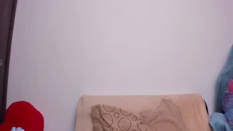 Snapshot of lia_queen610 chatting on May 29, 2026, 11:47 pm Little Queen Lia online show from May 29, 2026, 11:47 pm