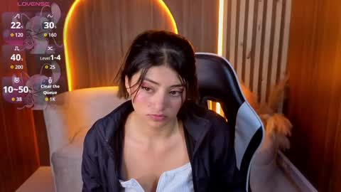 Snapshot of lia_queen_tx chatting on May 23, 2026, 3:12 am Online 1400 - 2100 online show from May 23, 2026, 3:12 am