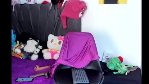 Snapshot of lia_rip01 chatting on September 19, 2025, 4:18 pm lia_rip01 online show from September 19, 2025, 4:18 pm