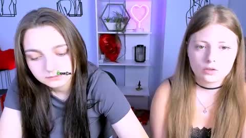 Snapshot of lia_sunset chatting on September 15, 2025, 5:51 am Lia online show from September 15, 2025, 5:51 am
