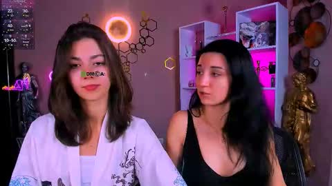 Snapshot of lia_sunset chatting on October 1, 2025, 12:11 pm Lia online show from October 1, 2025, 12:11 pm