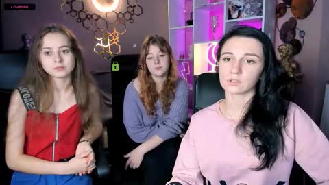 Snapshot of lia_sunset chatting on October 15, 2025, 7:03 pm Lia online show from October 15, 2025, 7:03 pm