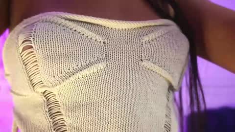 Snapshot of lia_velez_ chatting on April 21, 2026, 3:35 am LIA online show from April 21, 2026, 3:35 am