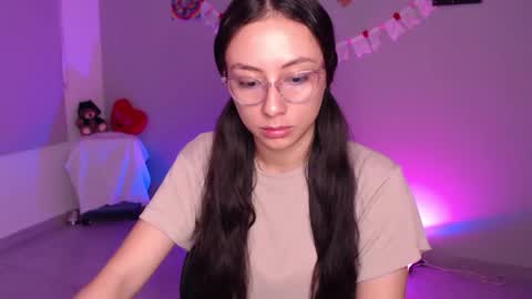   lia  online show from April 3, 2026, 2:31 am