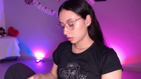   lia  online show from April 7, 2026, 2:23 am