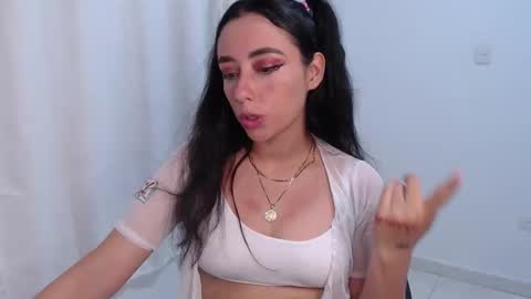 Snapshot of liaa_cute_ chatting on May 18, 2026, 4:07 am lia online show from May 18, 2026, 4:07 am