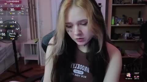 Snapshot of liaa_littll chatting on July 24, 2026, 6:28 pm liaa_littll online show from July 24, 2026, 6:28 pm