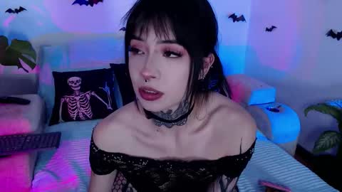 Snapshot of liaa_rodriguezz chatting on October 1, 2025, 11:11 pm Liaa  online show from October 1, 2025, 11:11 pm