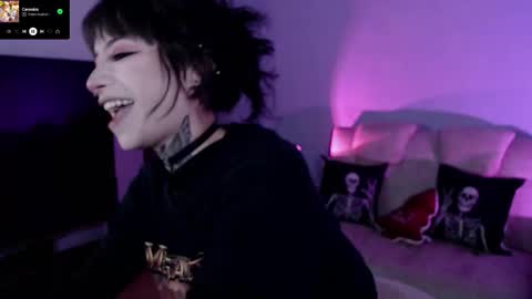 Liaa  online show from November 28, 2025, 2:14 am