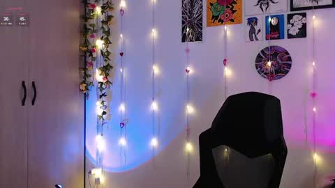 Liaa  online show from May 26, 2026, 8:49 pm
