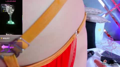 Snapshot of liaagener chatting on November 28, 2025, 2:47 am Liaa online show from November 28, 2025, 2:47 am