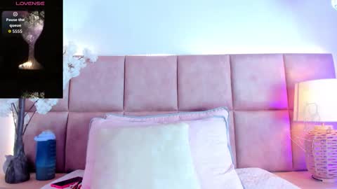 Snapshot of liaagener chatting on December 1, 2025, 2:49 am Liaa online show from December 1, 2025, 2:49 am