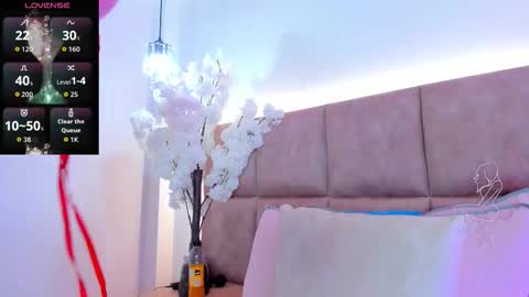 Snapshot of liaagener chatting on December 2, 2025, 2:39 am Liaa online show from December 2, 2025, 2:39 am