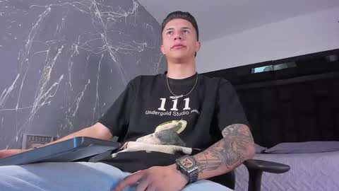 Liam Smith online show from November 17, 2025, 12:11 pm