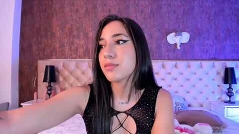 liaa turner  online show from September 19, 2025, 8:42 pm