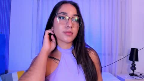 liaa turner  online show from October 1, 2025, 9:21 pm