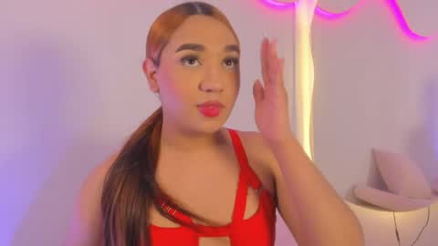 La  online show from April 28, 2026, 8:36 pm