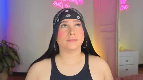 Lia Cox online show from November 5, 2025, 3:06 am