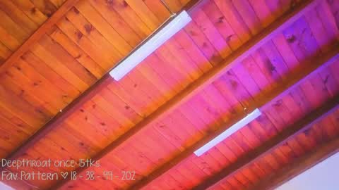 Lia Cox online show from April 14, 2026, 4:29 am